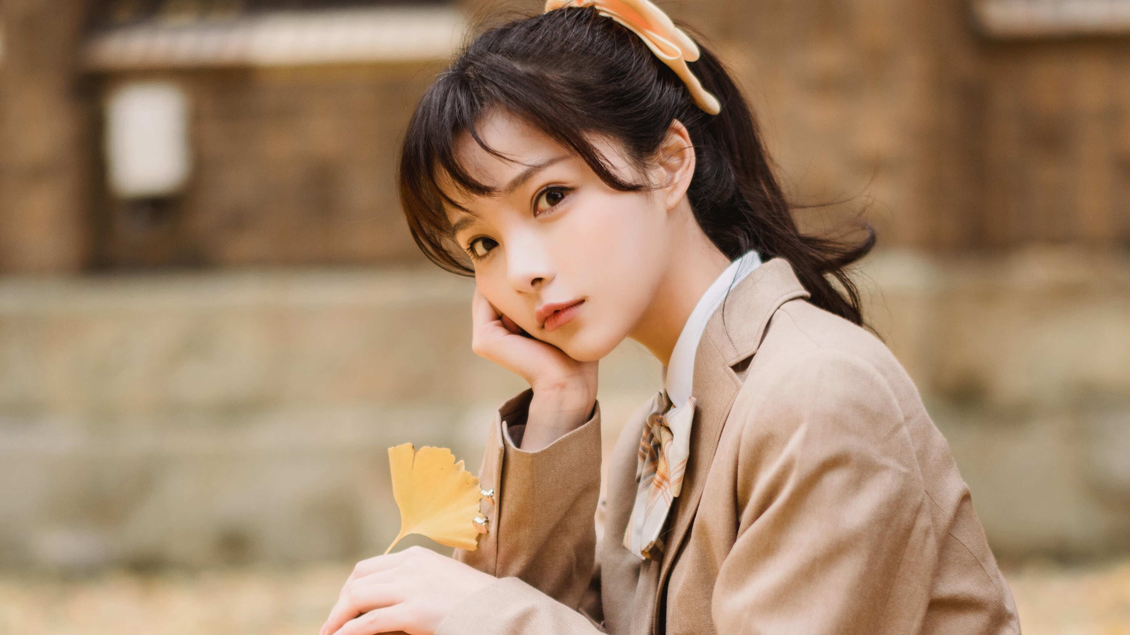 开云网站-_城市河道漂流：水上探险新体验_，城市河道能划船吗