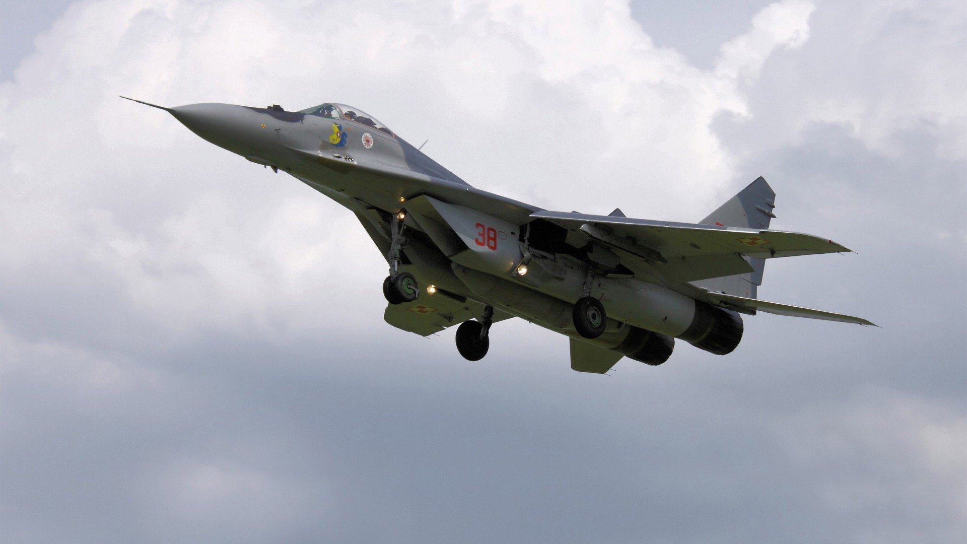 开云网站-英超战局激烈，精彩反击和战术调整成为亮点，英超打法