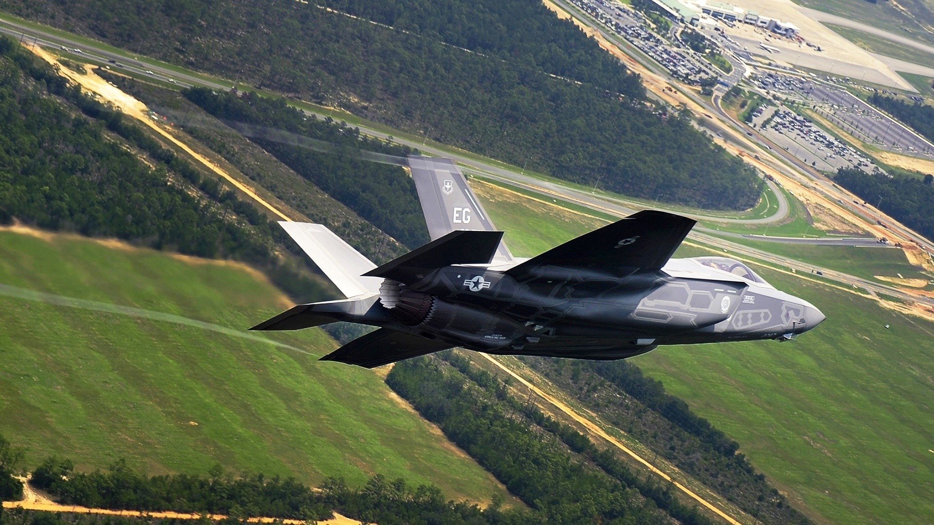 开云官网-“高新体育中心：羽毛球赛场上演速度与力量的巅峰较量”